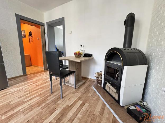 Prodej bytu 2+1, Karlovy Vary, Třeboňská, 55 m2