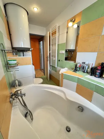 Prodej bytu 2+1, Karlovy Vary, Třeboňská, 55 m2