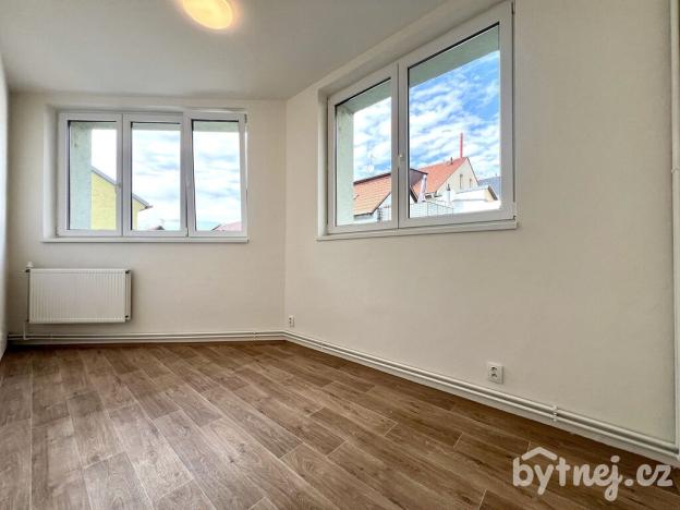 Pronájem bytu 2+kk, Olomouc - Hodolany, Rejskova, 35 m2