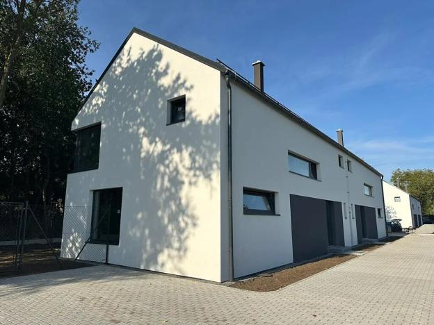 Prodej rodinného domu, Strančice, 142 m2