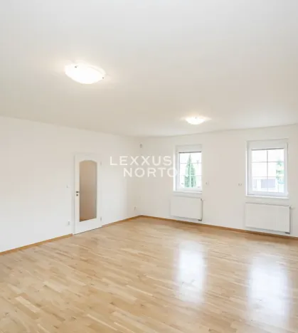 Pronájem vily, Průhonice, Pod Valem II., 400 m2