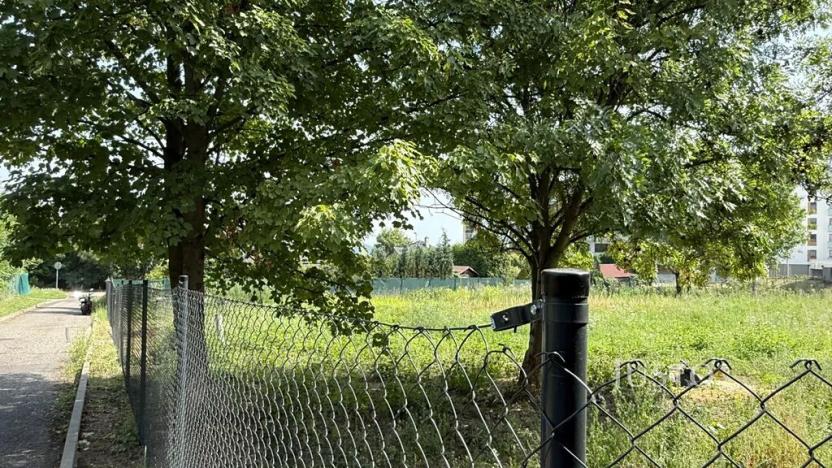 Pronájem zahrady, Teplice, Osiková, 2008 m2