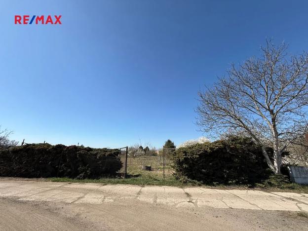 Prodej komerčního pozemku, Mělník, 1000 m2