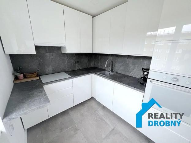 Pronájem bytu 2+1, Ústí nad Labem, Dukelských hrdinů, 52 m2