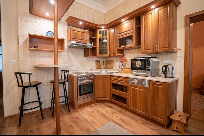 Pronájem bytu 2+kk, Karlovy Vary, Kolmá, 62 m2