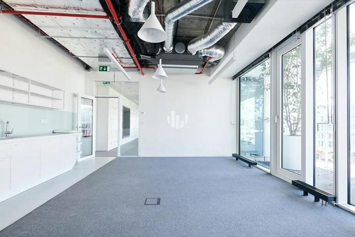 Pronájem kanceláře, Praha - Holešovice, Plynární, 547 m2