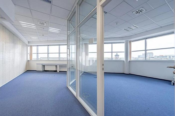 Pronájem kanceláře, Praha - Nusle, Doudlebská, 635 m2