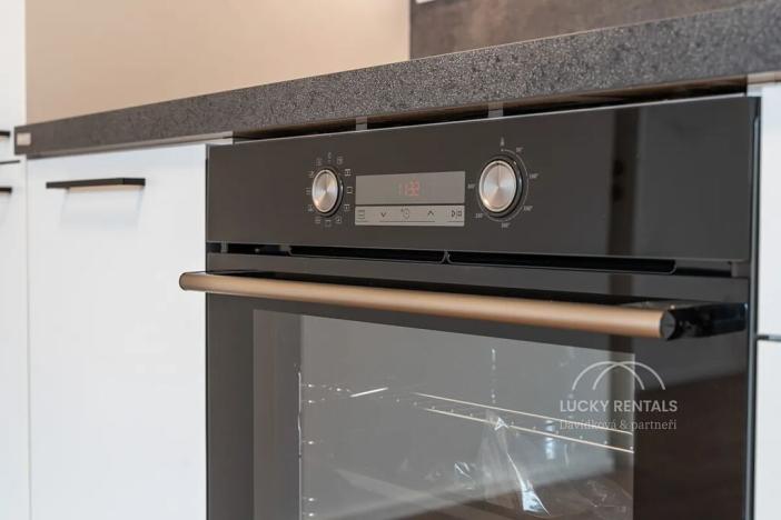 Pronájem bytu 1+kk, Praha - Chodov, Líbalova, 30 m2