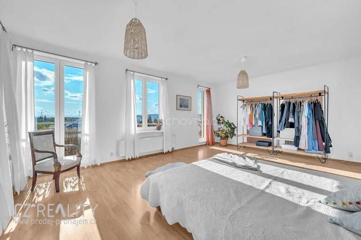 Prodej bytu 4+kk, Praha - Zbraslav, Jaromíra Vejvody, 149 m2