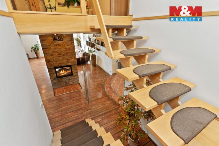 Prodej rodinného domu, Chuchelna, 290 m2