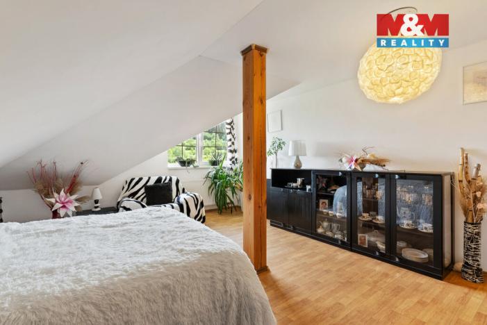 Prodej rodinného domu, Chuchelna, 290 m2
