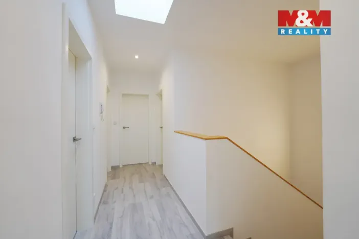 Prodej rodinného domu, Plzeň - Radobyčice, Řadová, 139 m2