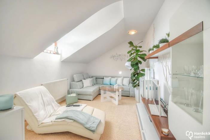 Prodej činžovního domu, Olomouc, Dolní náměstí, 1450 m2