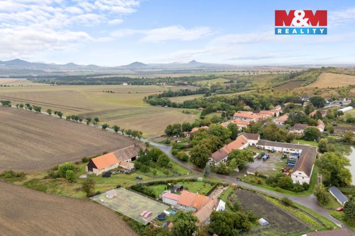 Prodej pozemku pro bydlení, Koštice - Vojničky, 878 m2