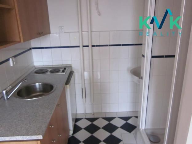 Pronájem bytu 1+kk, Karlovy Vary, Krále Jiřího, 22 m2