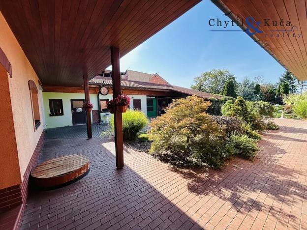 Prodej rodinného domu, Radslavice, Školní, 347 m2