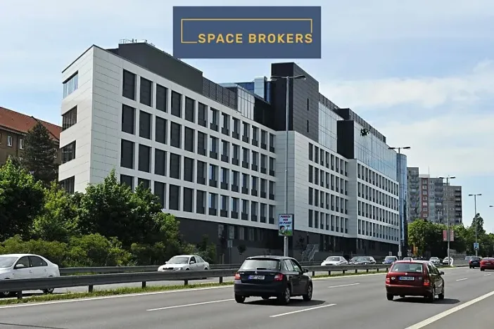 Pronájem kanceláře, Praha - Michle, Jihlavská, 902 m2