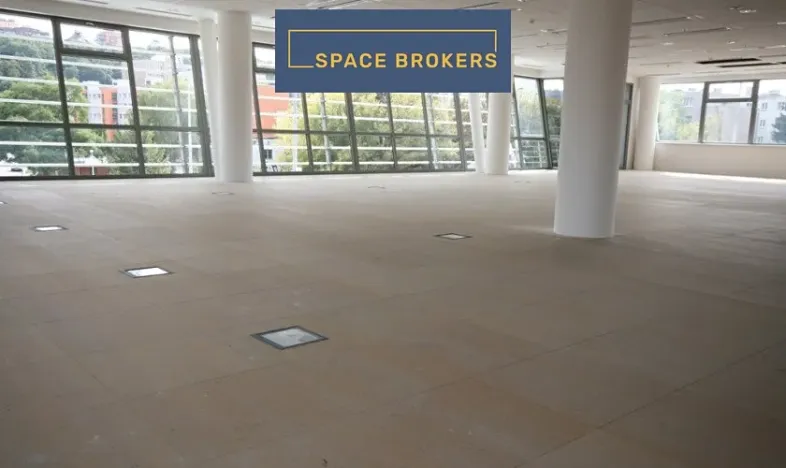 Pronájem kanceláře, Praha - Vokovice, Evropská, 2000 m2