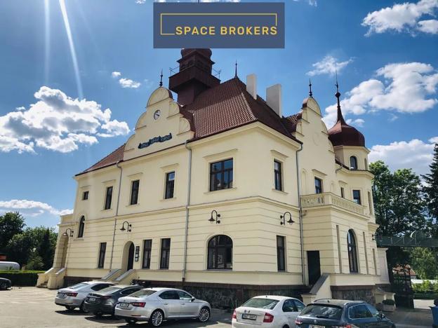 Pronájem kanceláře, Praha, Údolní, 700 m2