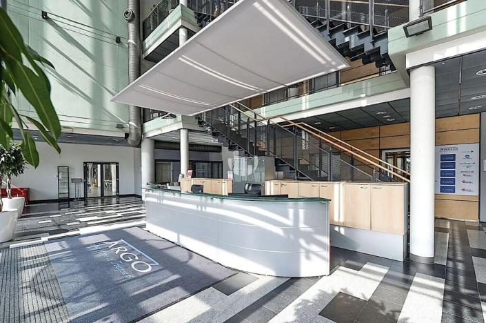 Pronájem kanceláře, Praha - Vokovice, Evropská, 700 m2