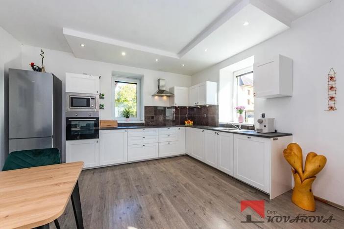 Prodej rodinného domu, Ledčice, 185 m2