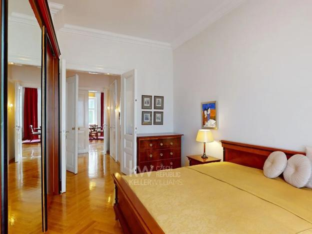 Pronájem bytu 3+1, Praha - Malá Strana, U železné lávky, 125 m2