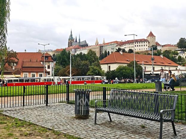 Pronájem bytu 3+1, Praha - Malá Strana, U železné lávky, 125 m2