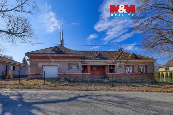 Prodej rodinného domu, Zahrádka, 300 m2