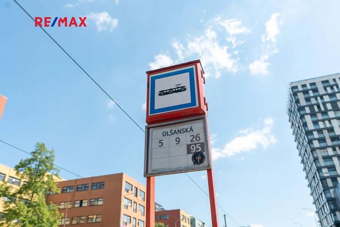 Pronájem bytu 1+kk, Praha - Žižkov, Olšanská, 37 m2