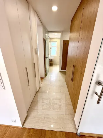 Prodej bytu 2+kk, Praha - Nusle, Pod lázní, 66 m2