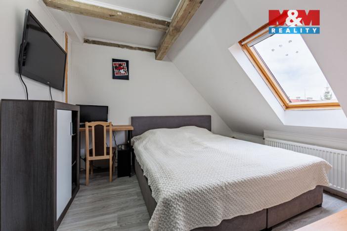 Prodej bytu 3+kk, Karlovy Vary - Rybáře, Borová, 43 m2
