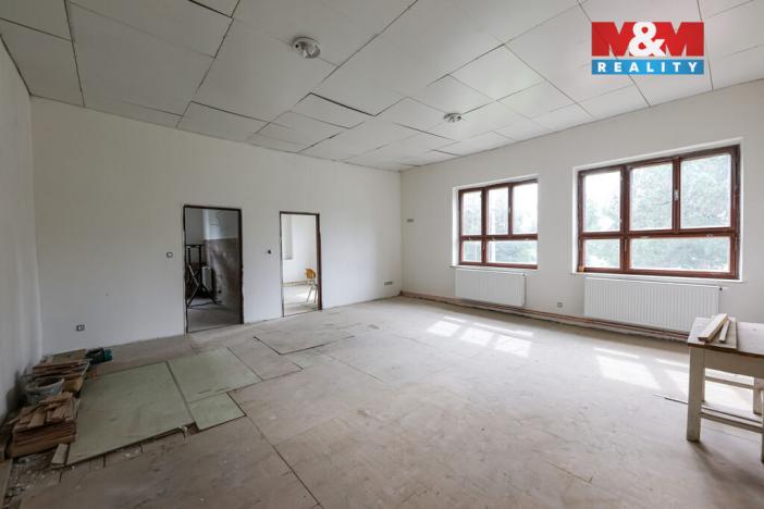 Prodej výrobních prostor, Černošín, 1100 m2