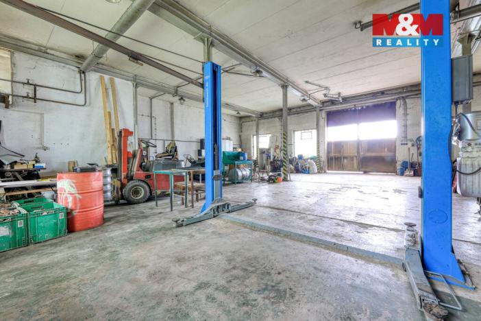 Prodej výrobních prostor, Černošín, 1100 m2
