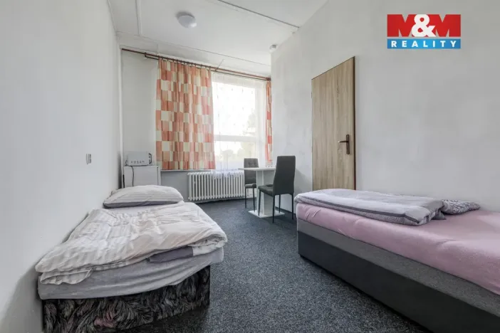 Prodej výrobních prostor, Černošín, 1100 m2