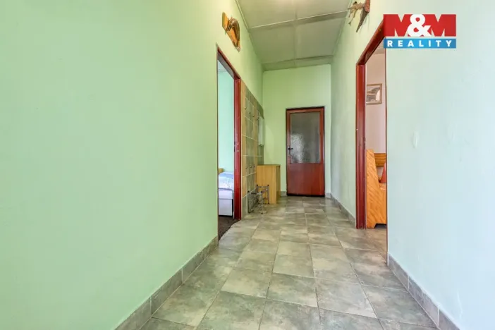 Prodej výrobních prostor, Černošín, 1100 m2