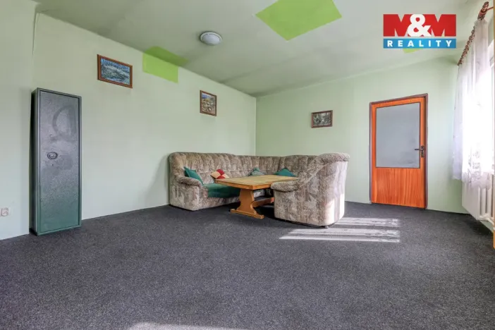 Prodej výrobních prostor, Černošín, 1100 m2