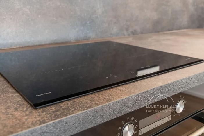 Pronájem bytu 1+kk, Praha - Chodov, Líbalova, 27 m2