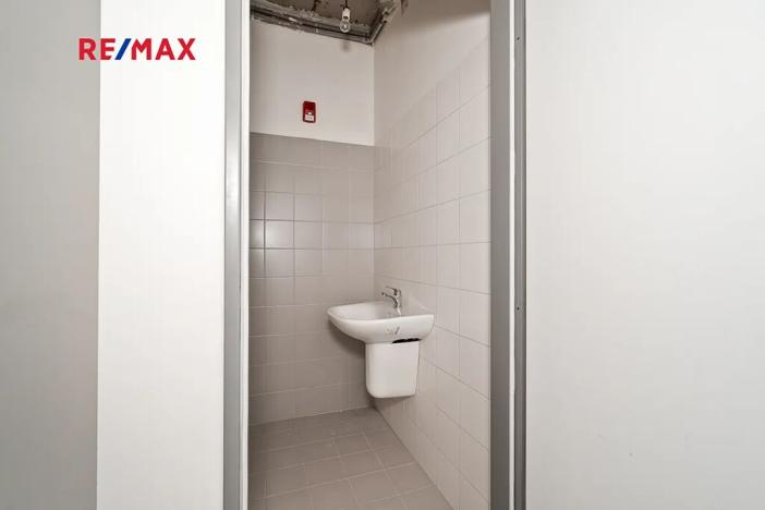 Pronájem ordinace, Milovice, Spojovací, 64 m2