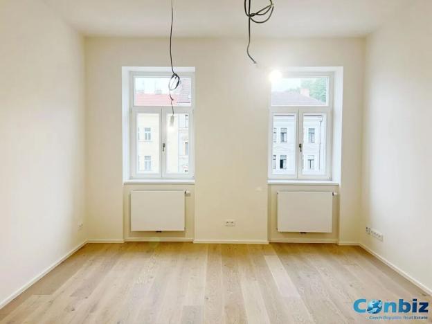 Pronájem bytu 2+kk, Praha - Žižkov, Tachovské náměstí, 43 m2