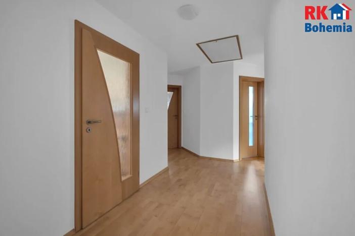 Prodej rodinného domu, Hrdlořezy, 400 m2