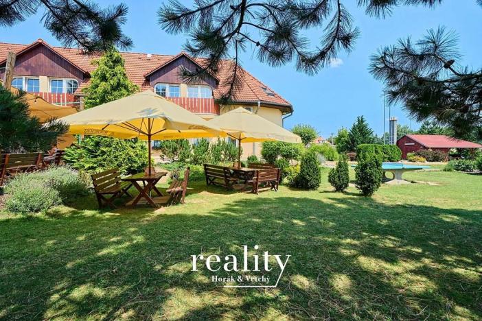 Prodej ubytování, Jevišovice, 1530 m2