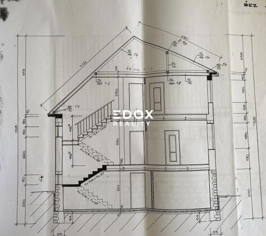 Prodej rodinného domu, Mišovice, 240 m2