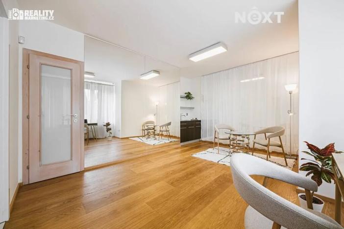 Prodej rodinného domu, Moravany, V Jámách, 382 m2