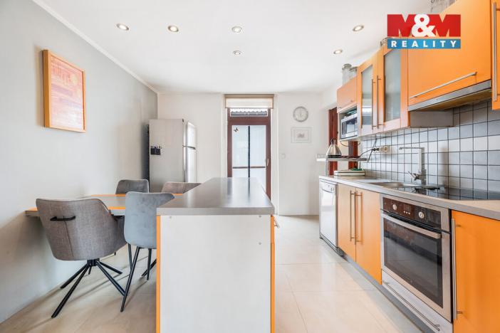 Prodej činžovního domu, Velemín, 264 m2