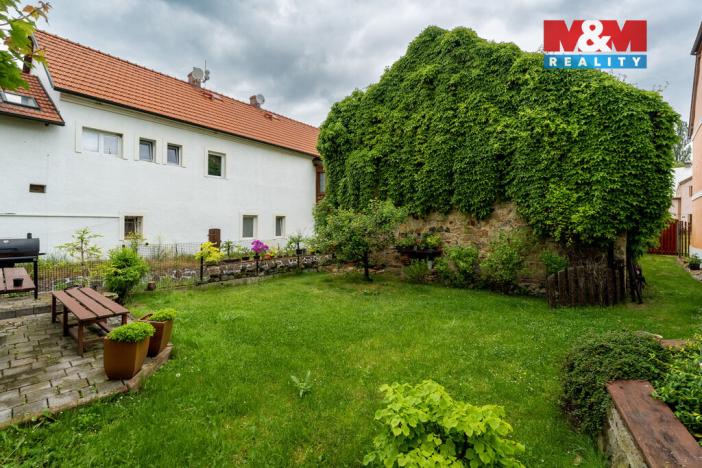 Prodej činžovního domu, Velemín, 264 m2