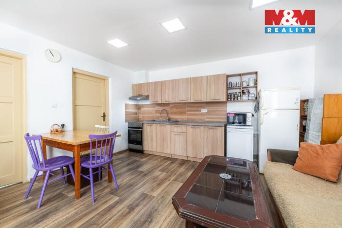 Prodej činžovního domu, Otrokovice - Kvítkovice, tř. Osvobození, 422 m2