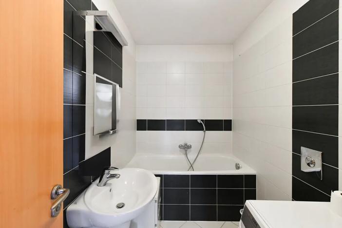 Prodej bytu 3+kk, Praha - Lhotka, U koupadel, 117 m2