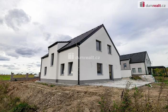 Prodej rodinného domu, Lužná, Jižní, 165 m2