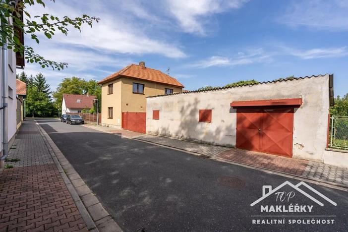 Prodej rodinného domu, Radim, 213 m2