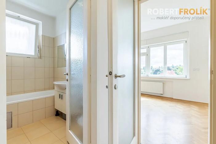 Pronájem bytu 4+1, Praha - Dejvice, Kladenská, 125 m2